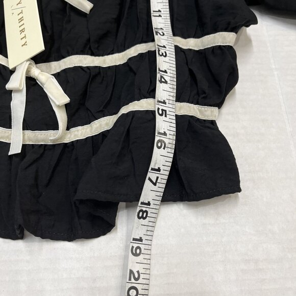 Thirty Thirty Y2K Top L‎ Black Milkmaid Cropped Puff Sleeve Smocked Coquette - Picture 8 of 9